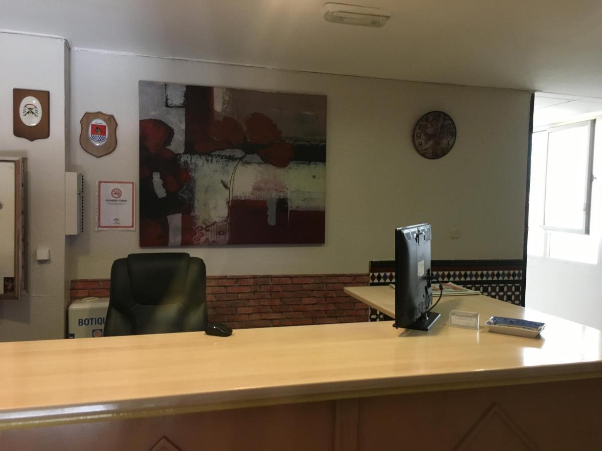 Hostal Carlos III Ел Ехидо Екстериор снимка