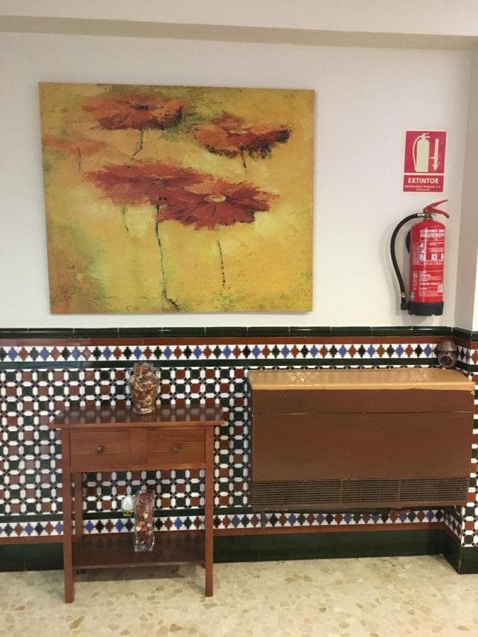 Hostal Carlos III Ел Ехидо Екстериор снимка